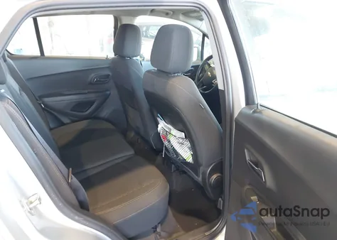 2019 Chevrolet Trax Ls z USA, uszkodzony, nr VIN 3GNCJNSB8KL204211